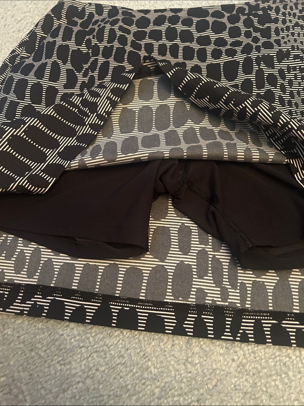 Tail print black & tan skort - Picture 5 of 5